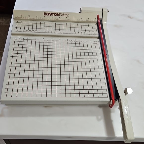 2612 Paper Cutter/Safety Latch, Metric and inches. - Picture 1 of 4